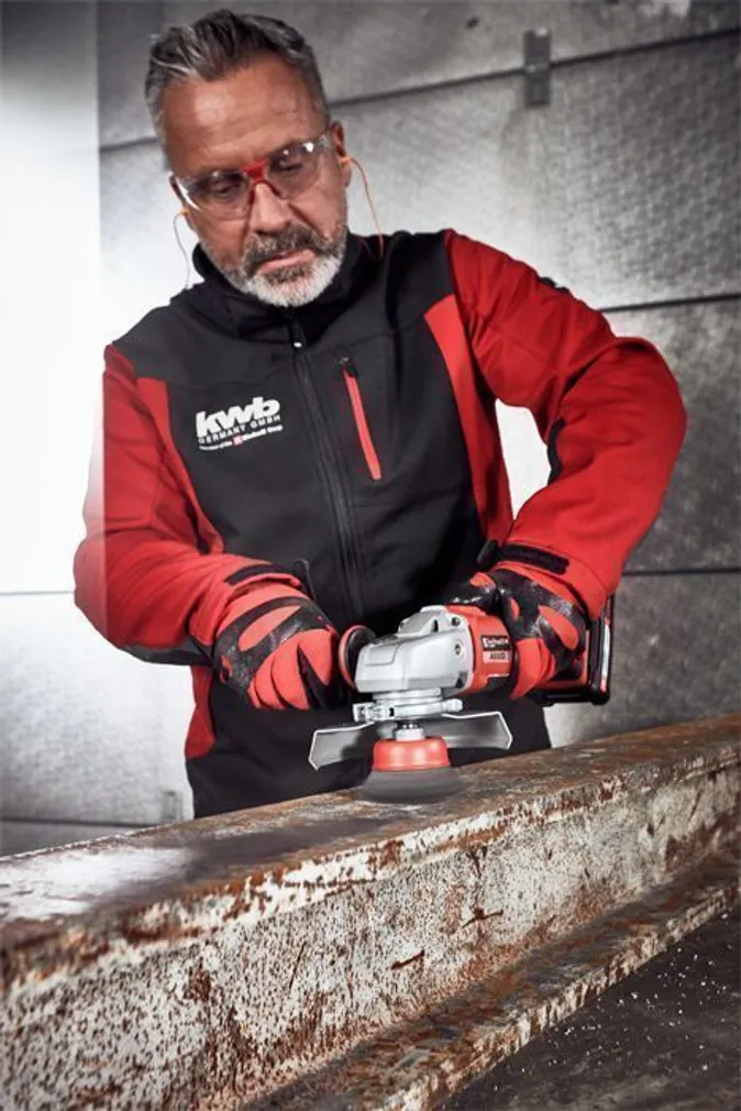 TRAATKAUSSHARI KWB 60/M14 JÄMEDAKIULINE