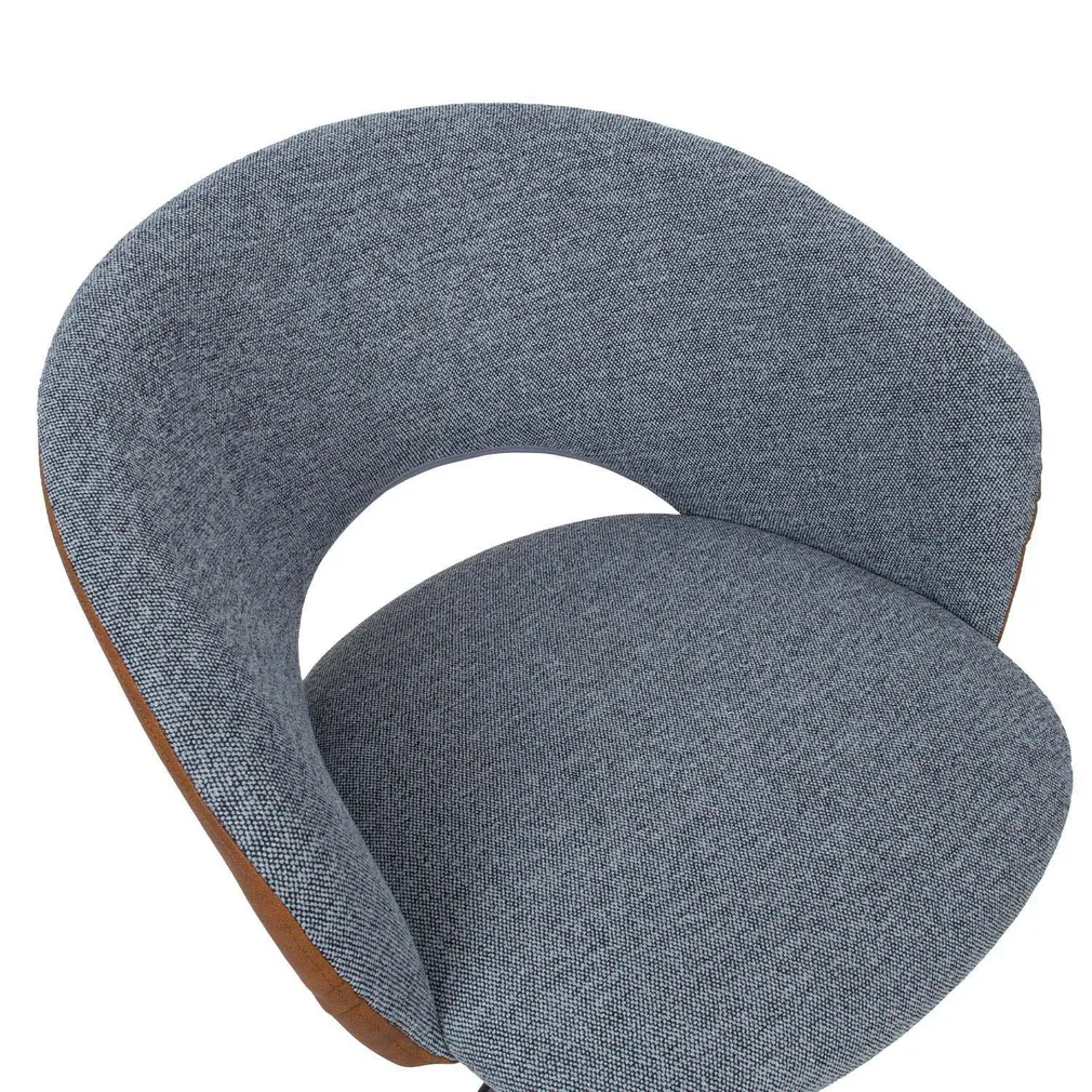 TÖÖTOOL KARINA ILMA RATASTETA HALL/HELEPRUUN