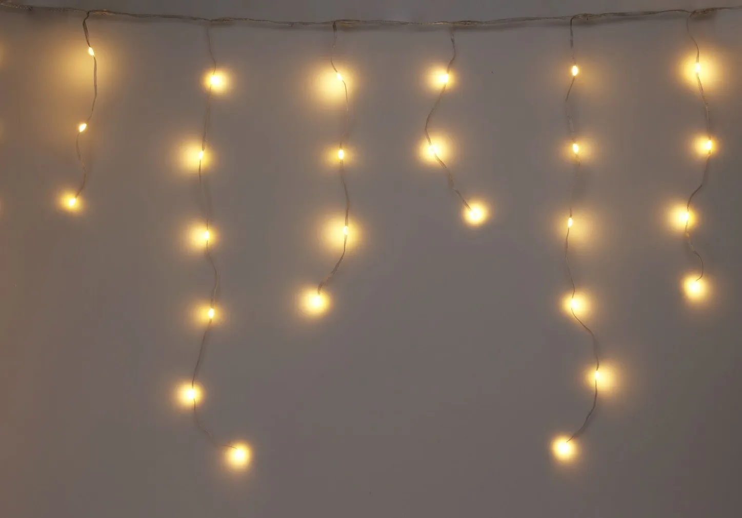 JÕULUTULED JÄÄPURIKAD 85 LED-KARDIN 300X60CM VALGE