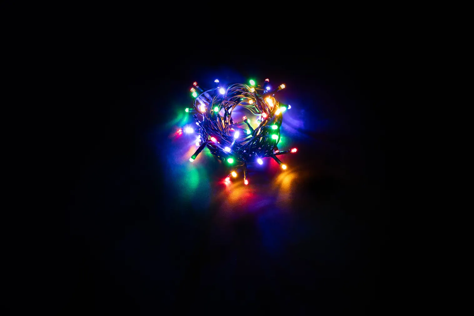 JÕULUVALGUSTUS 60LED 5,9M MITMEVÄRVILINE PATAREITOIDE IP44