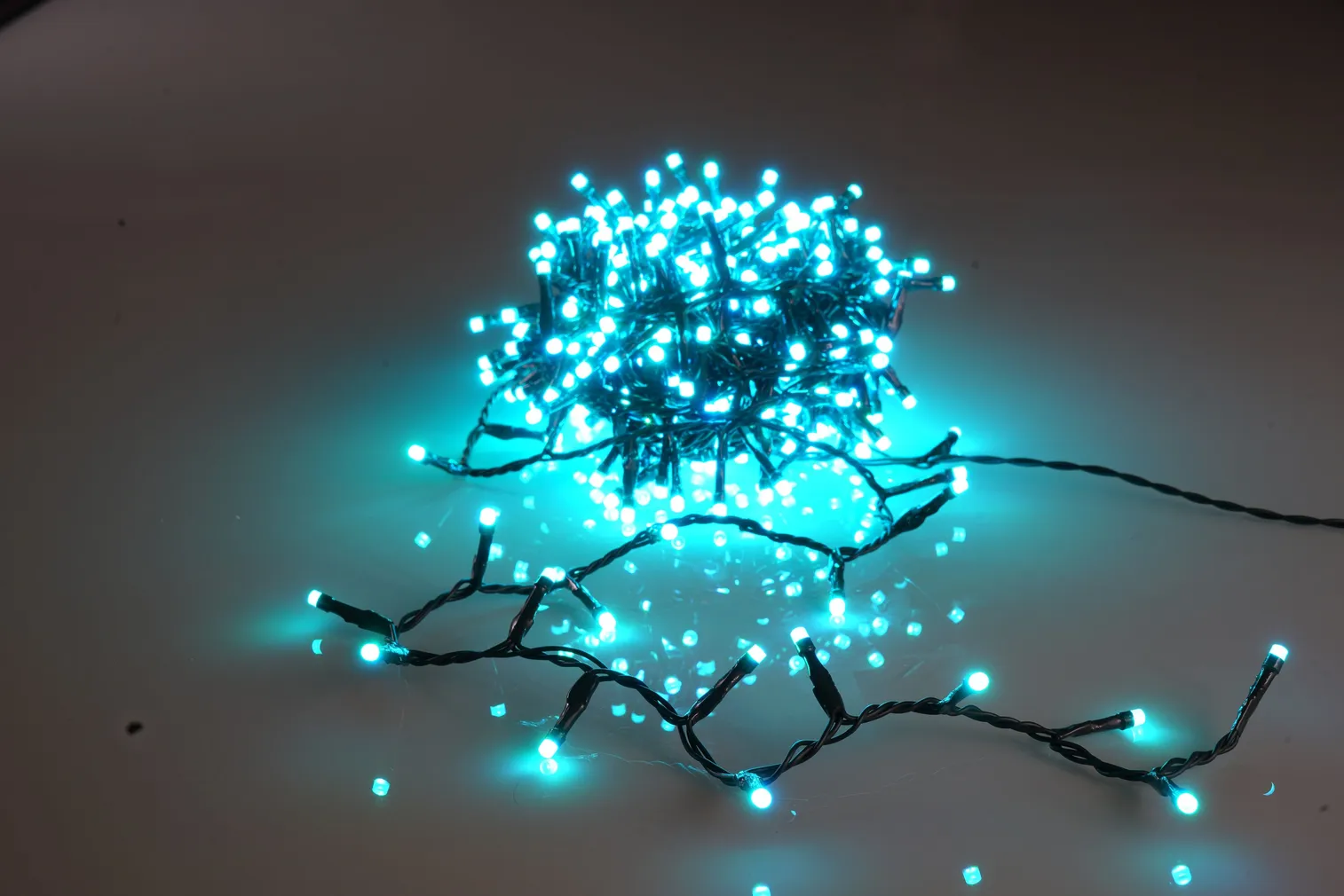 JÕULUVALGUSTUS 400LED 8M SNAKE LIGHT MITMEVÄRVILINE