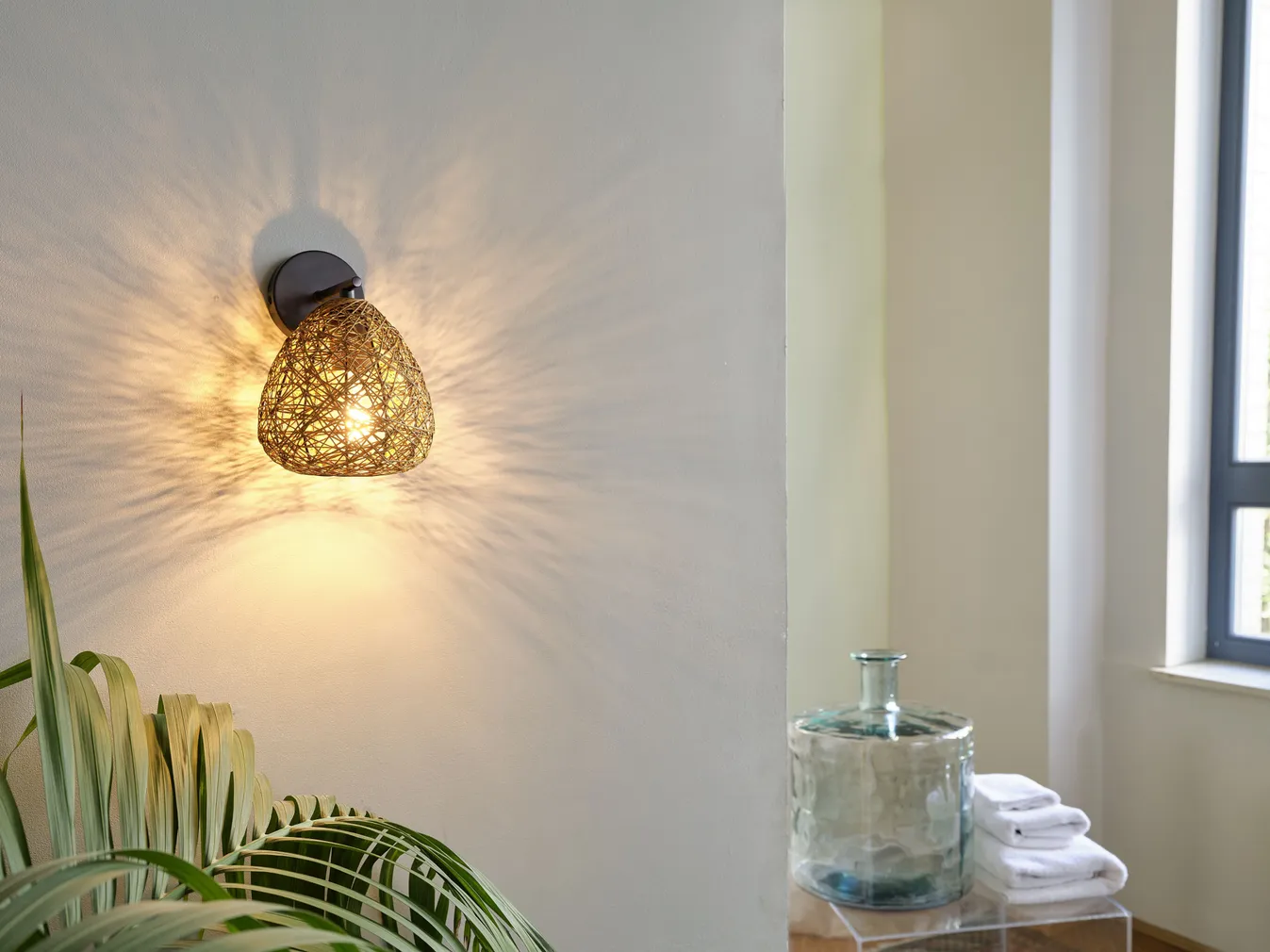 SEINALAMP LEDVANCE PAPER DROP E27 BEEŽ