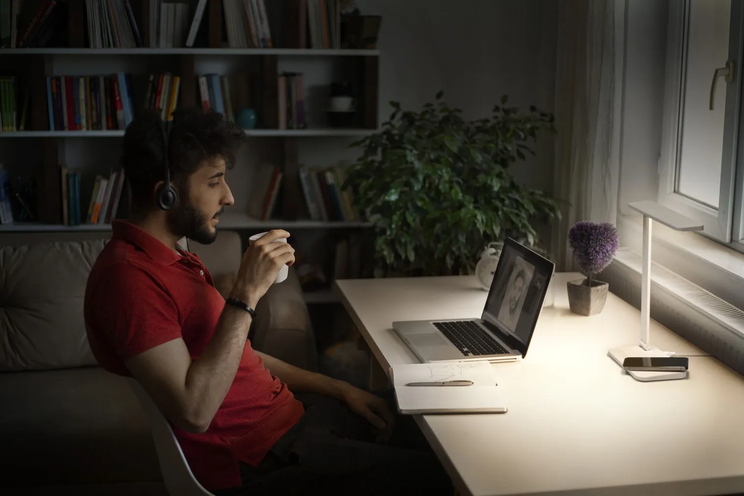 LAUALAMP LEDVANCE OFFICE LINE DESK BANKER 17W VALGE