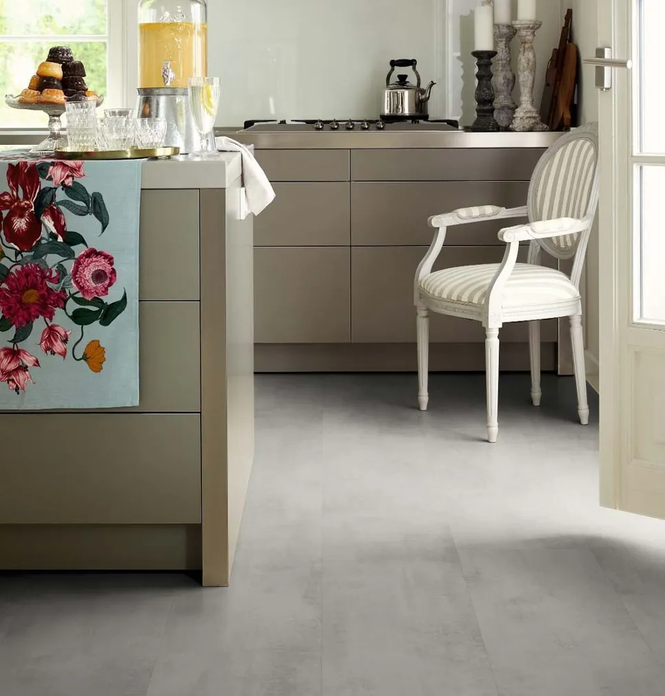 LAMINAATPARKETT EGGER 7,5MM KROOMIKARVA HÕBE 1-LIPP 2,53M² PAKIS