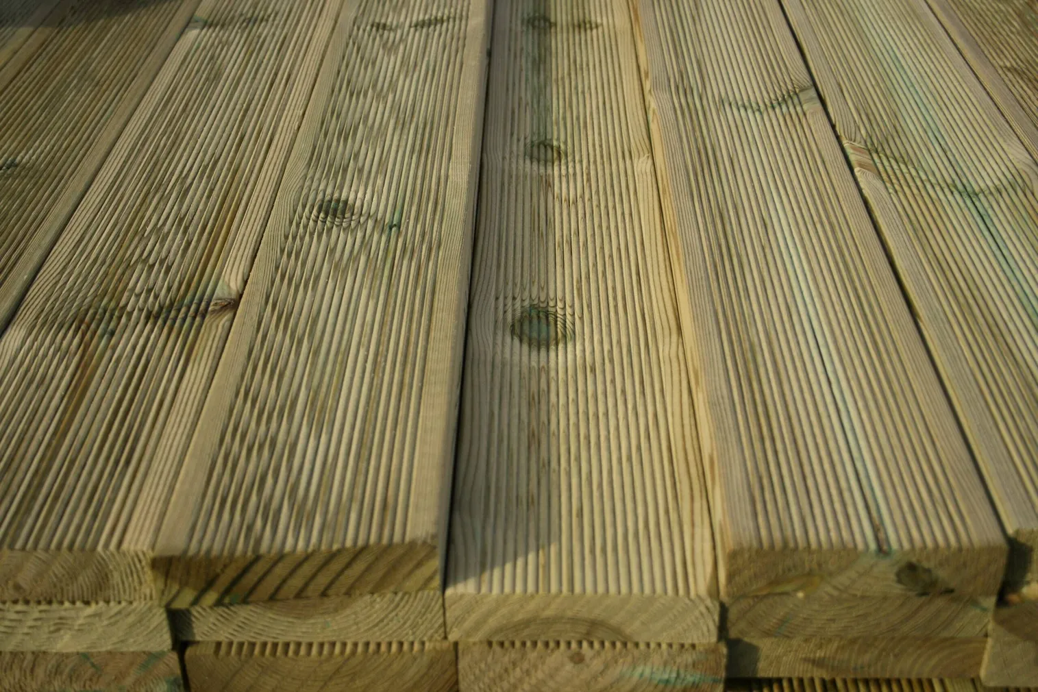 TERRASSILAUD IMM ROHELINE 28X95X4500MM