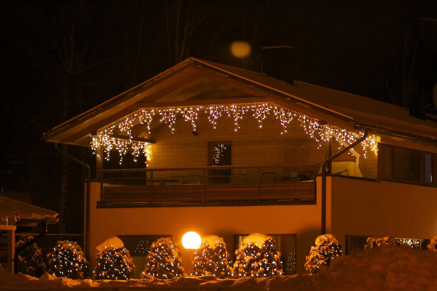 VALGUSKARDIN ARTUS PRO VÄLIS JÄÄPURIKAS 180LED SOE VALGUS 3,8MX0,8M