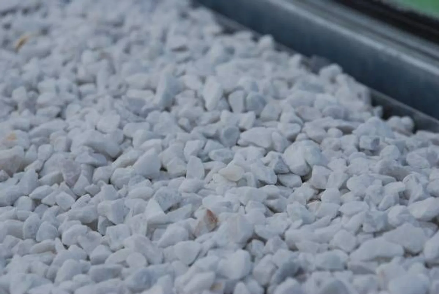 AIAKIVI CARRRA CALGE 8-12MM 20KG