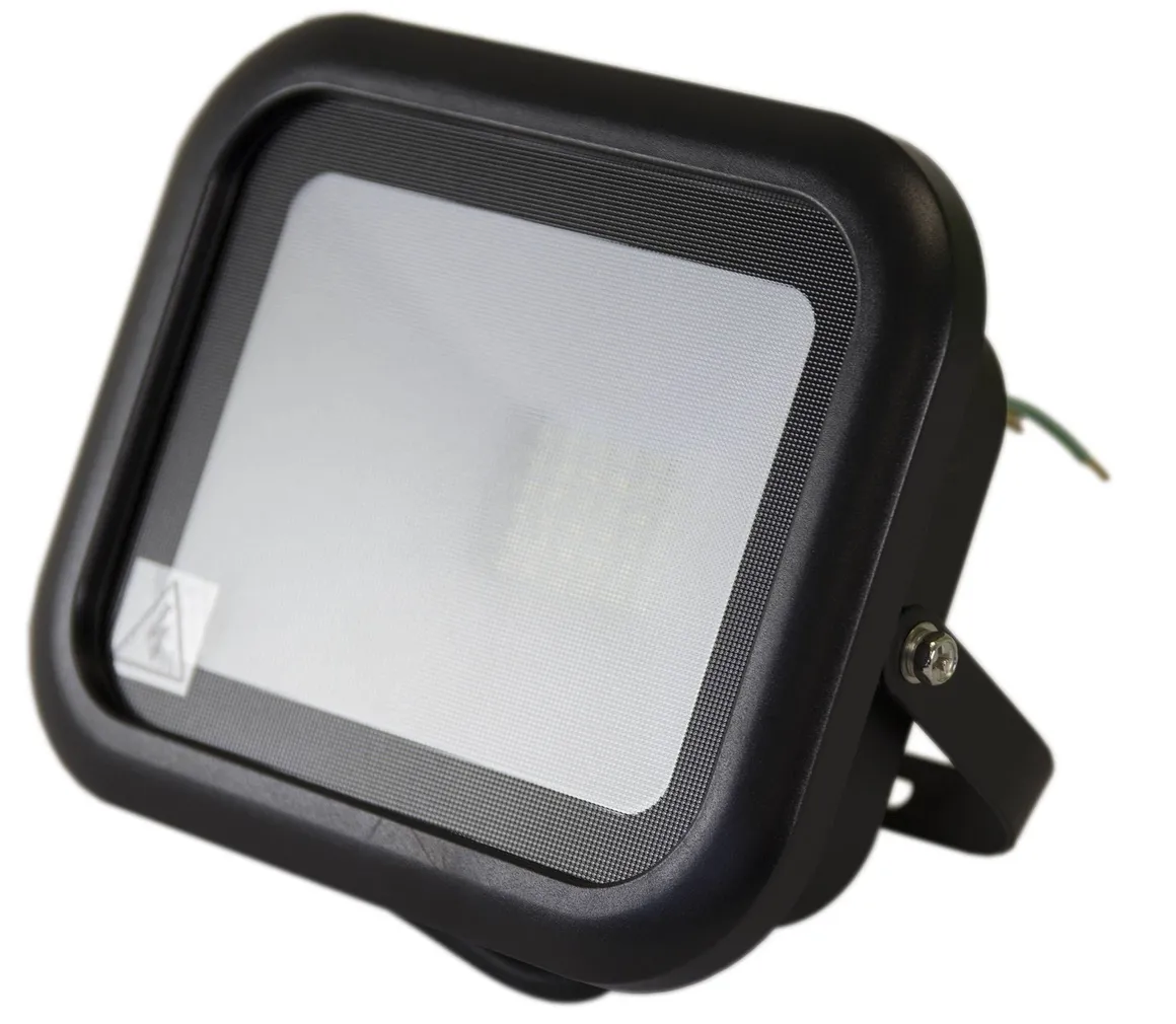 LED PROŽEKTOR 30W 2400LM 120° 6500K SLIM2 SMARTLIGHT