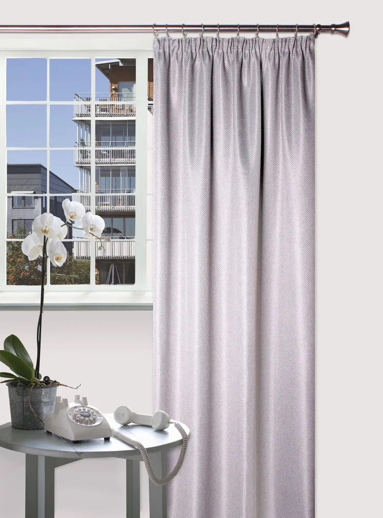 KARDIN BLACKOUT KARDINAPAELAGA 140X245CM HÕBEDANE