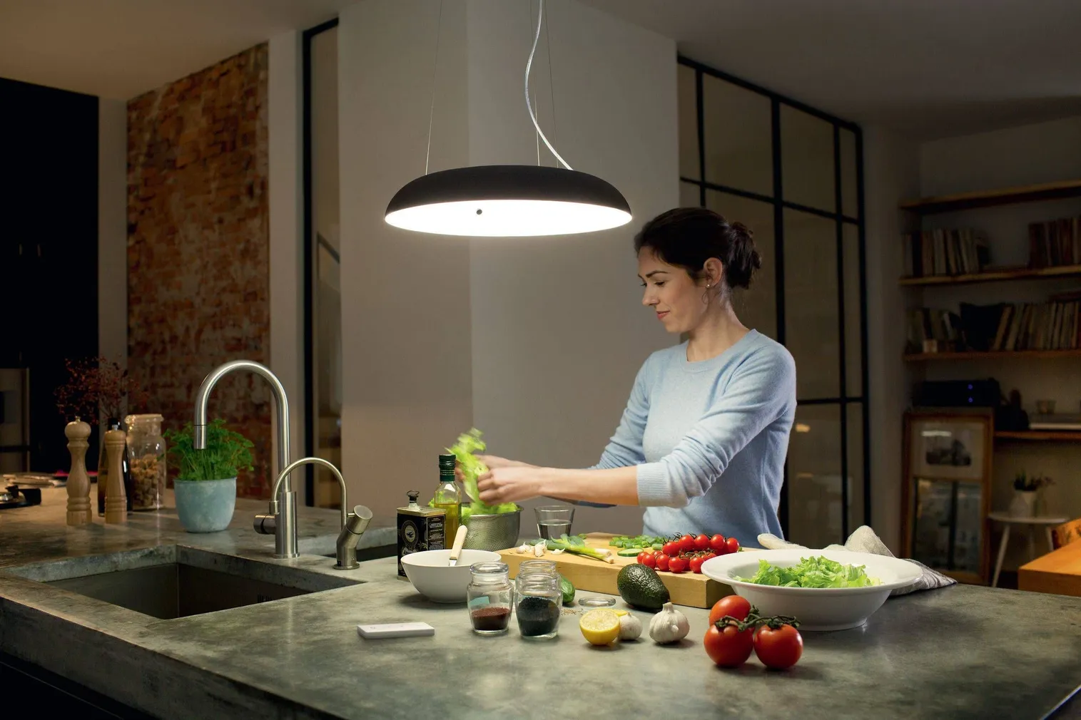 LAELAMP AMAZE 39W LED 3000LM 2200-6500K HUE MUST