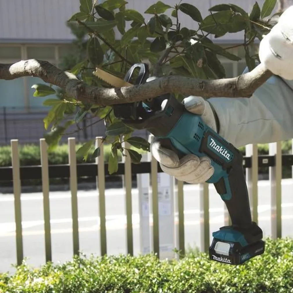 AKUUNIVERSAALSAAG MAKITA JR105DZ 10,8V ILMA AKU JA LAADIJATA