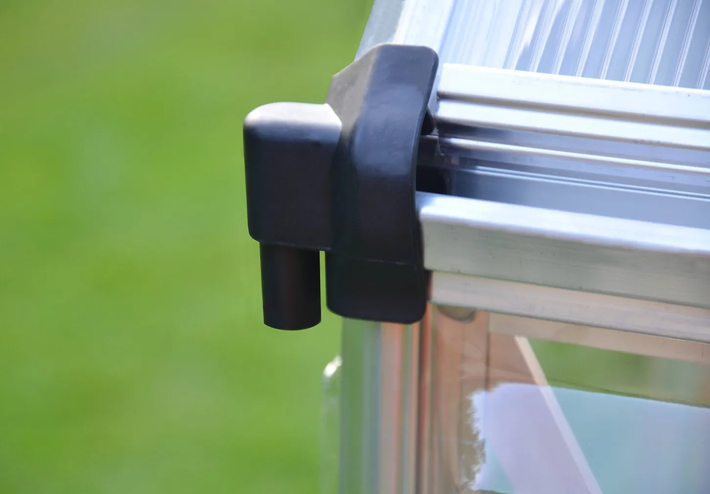 KASVUHOONE HYBRID 2,33M²