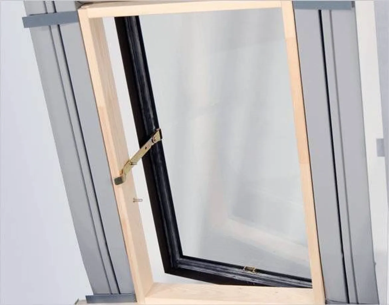 KATUSELUUK FENSTRO SKYLIGHT 45X73CM