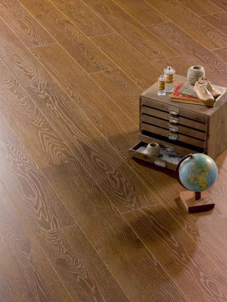 LAMINAATPARKETT RESISTCLIC MARRON FONCE TAMM 7MM KL32 1-LIPILINE