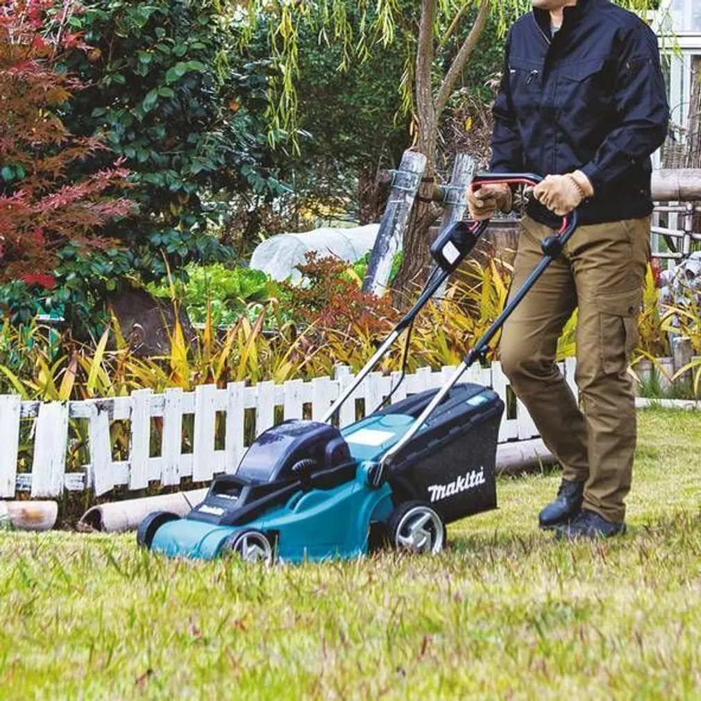 AKUMURUNIIDUK MAKITA DLM380PT2 2X18V 2X5,0AH