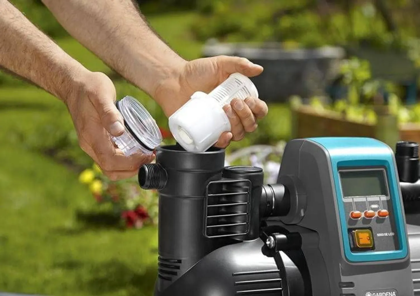 KASTMISPUMP GARDENA 5000/5 LCD 1300W 5000L/H 8/50M