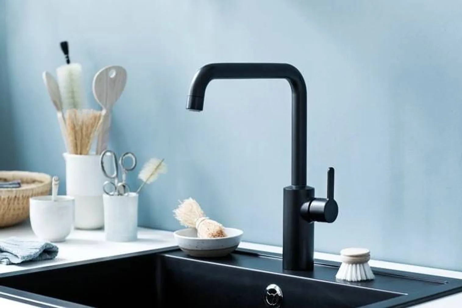 KÖÖGISEGISTI DAMIXA SILHOUET 7408661 MATT MUST