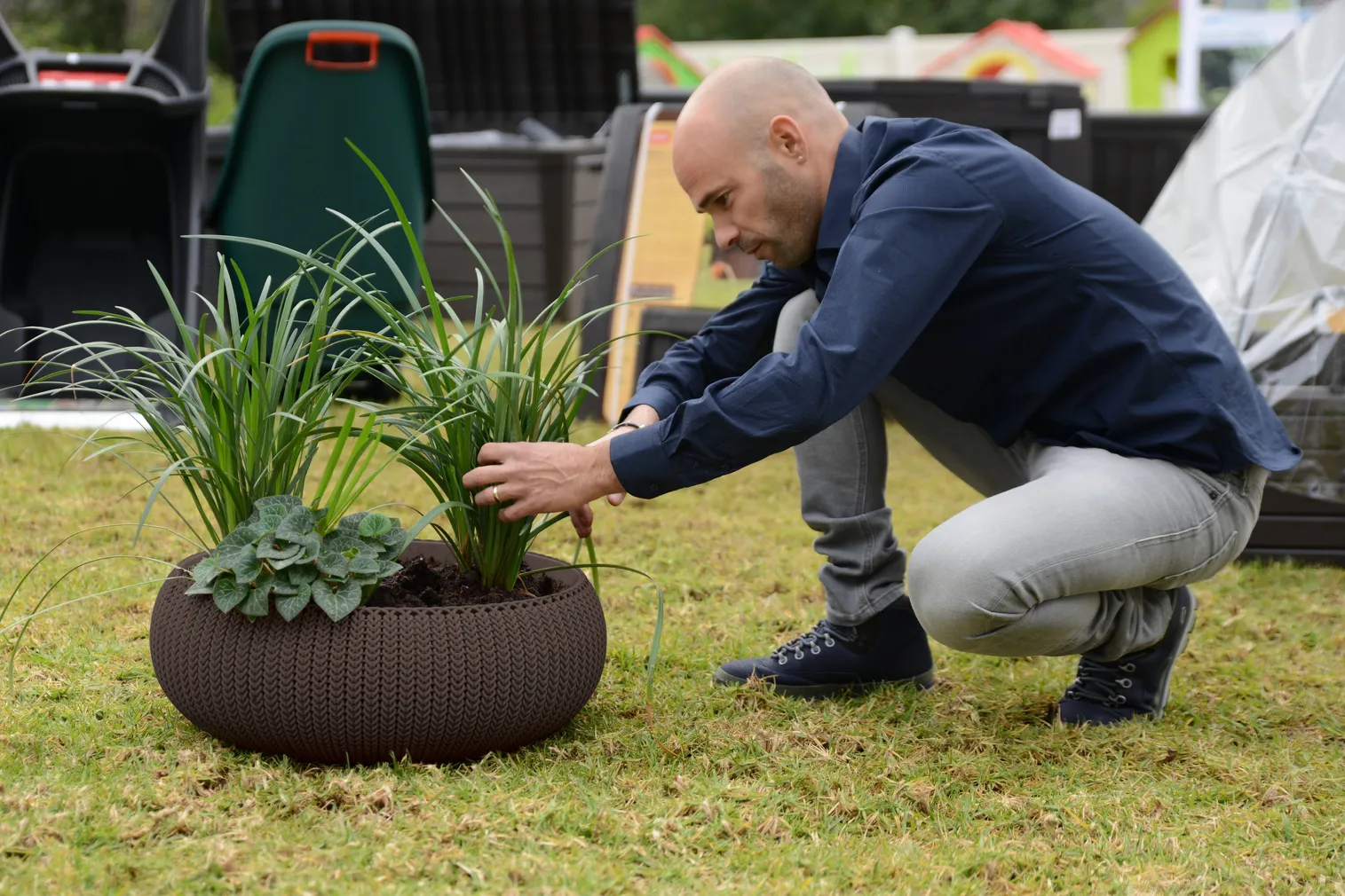 LILLEPOTIÜMBRIS COZY 22,8L PRUUN