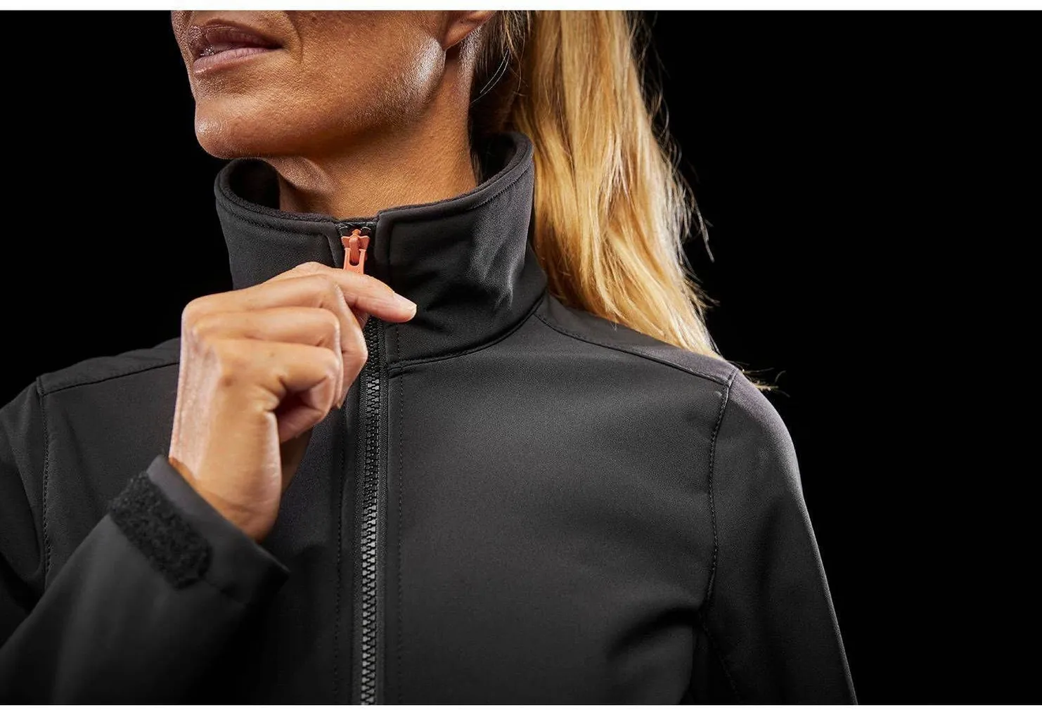 SOFTSHELL JAKK HELLY HANSEN LUNA NAISTE MUST M