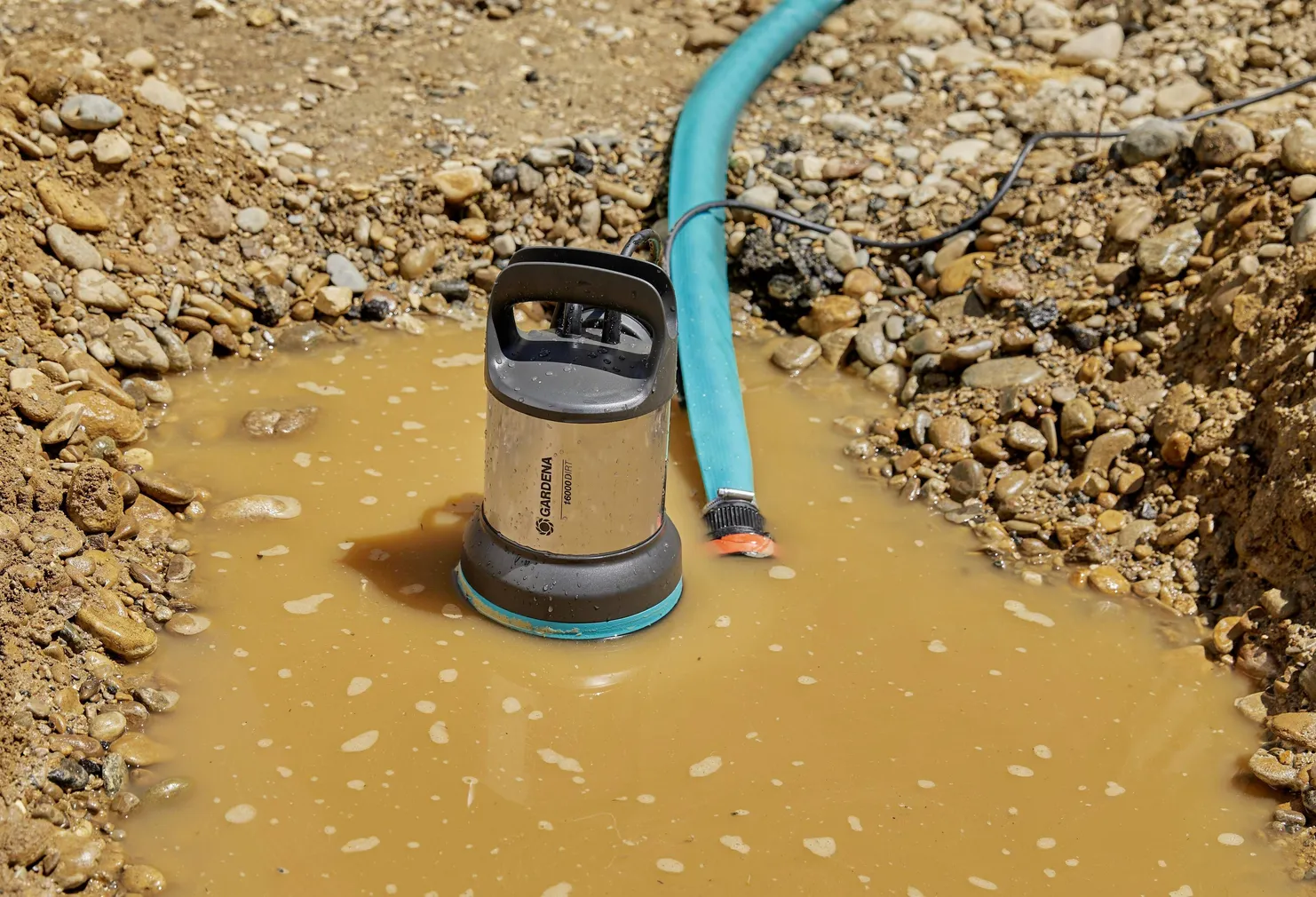 TÜHJENDUSPUMP GARDENA MUST VESI 16000 450W 16000L/H 7/7M