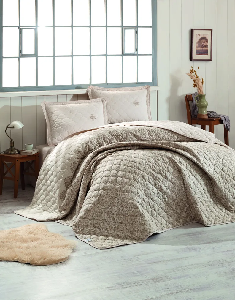 VOODIKATTE KOMPLEKT TIERA 200X200CM PUUVILLANE