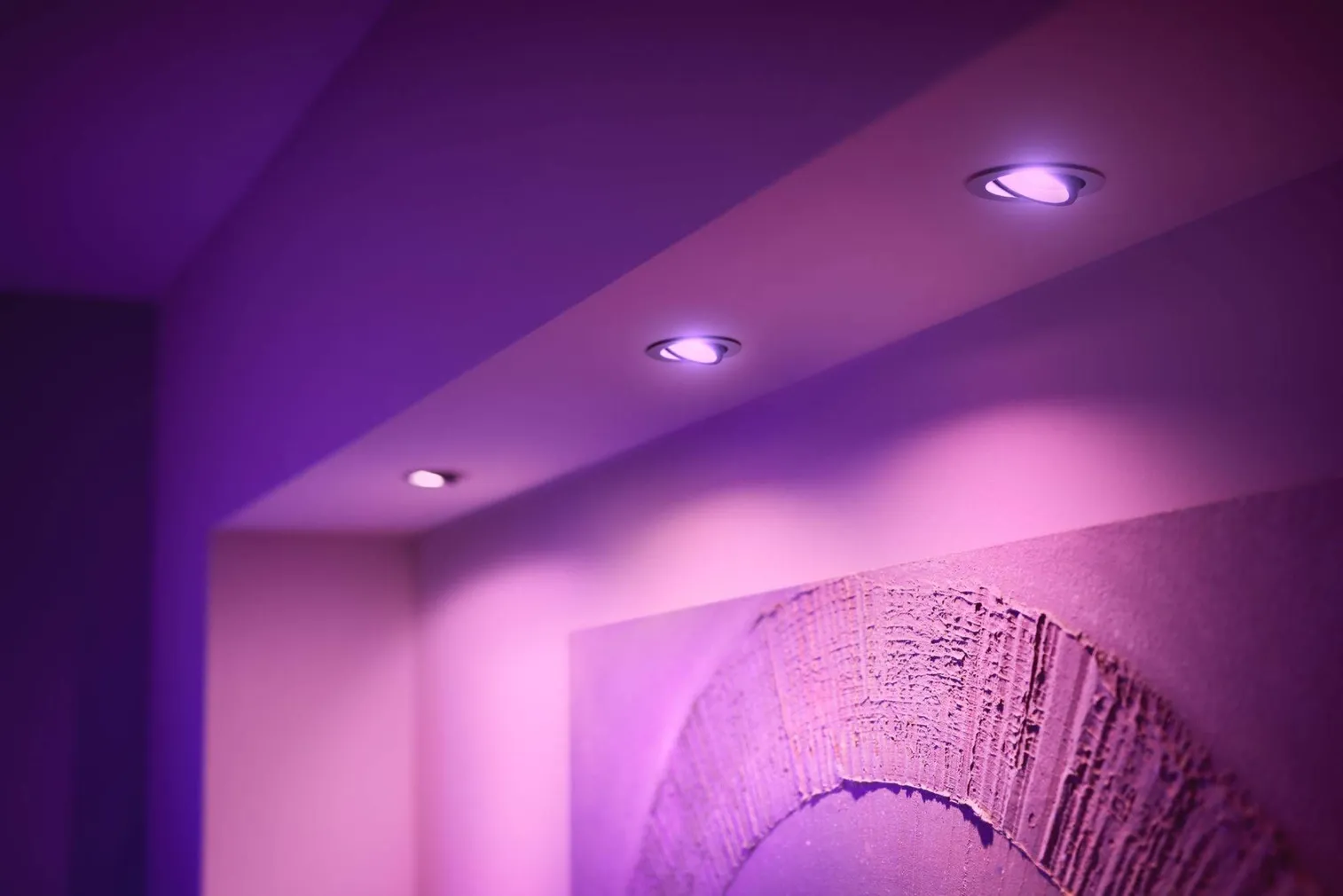 RIPPLAEVALGUSTI PHILIPS HUE CENTURA 5.7W 2200-6500K+RGB HUE AL