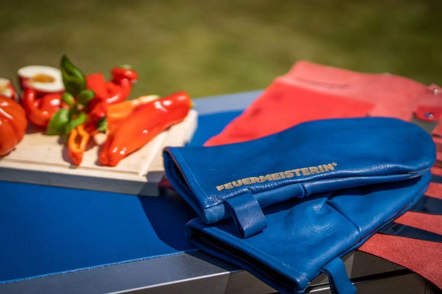 AHJUKINNAS FEUERMEISTER PREEMIUM NAPPA NAHAST 28CM GENTIAN