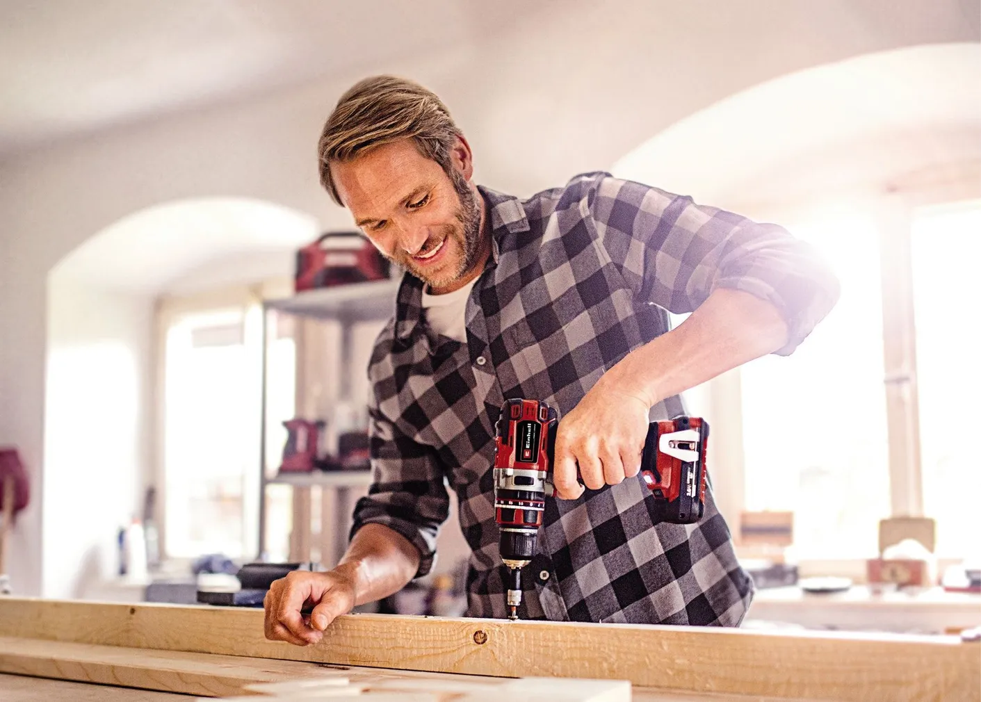 AKULÖÖKTRELL EINHELL TP-CD 18/50 LI-I BL 2 × 2,0 AH