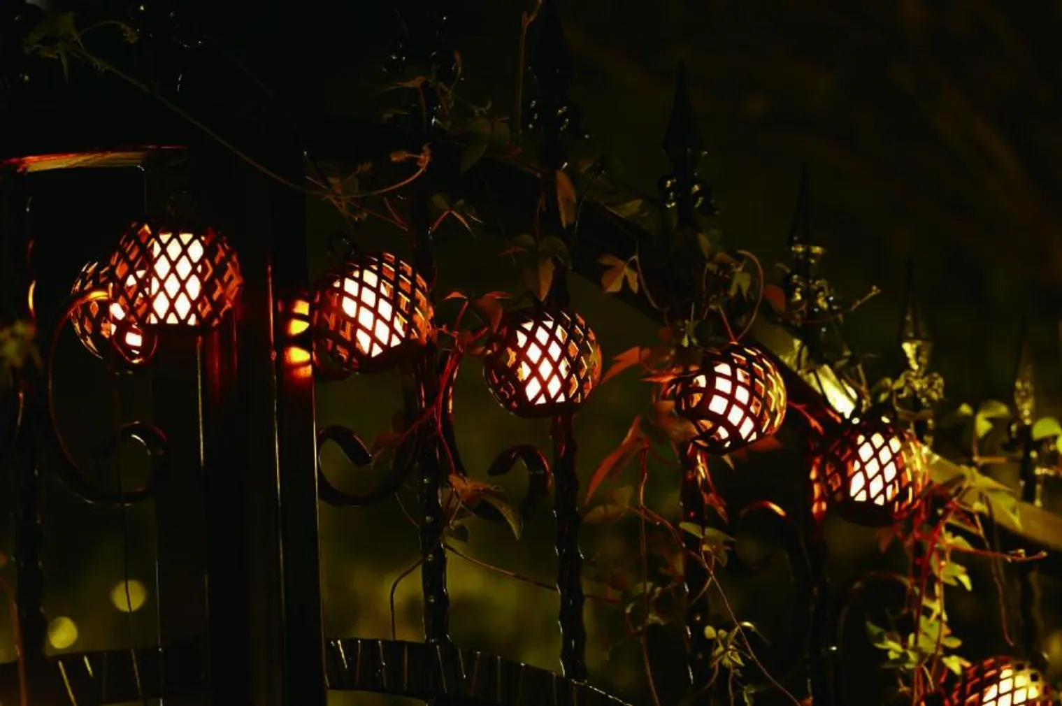 AIAVALGUSTI SOLAR KETT 8  PALLI LEEGIEFEKT