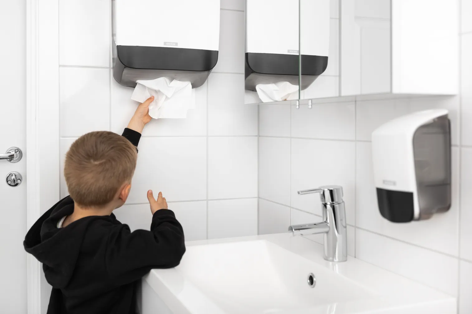 LEHTRÄTIKUTE HOIDJA KATRIN MEDIUM VALGE PLASTIK