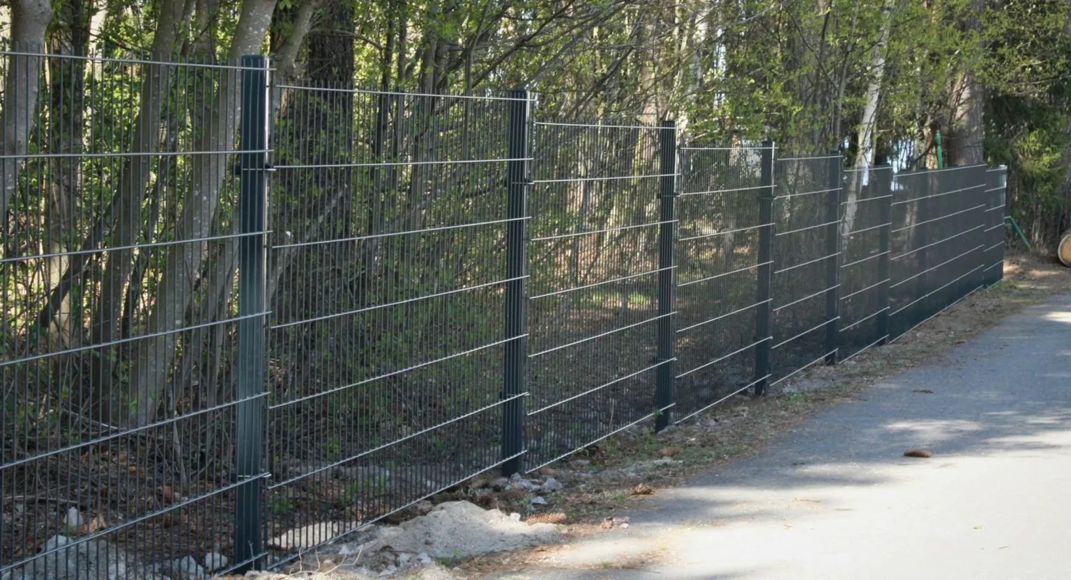 AIA KEEVISPANEEL 2D 50X200/6/5/6MM 1,63X2,5M RAL9005