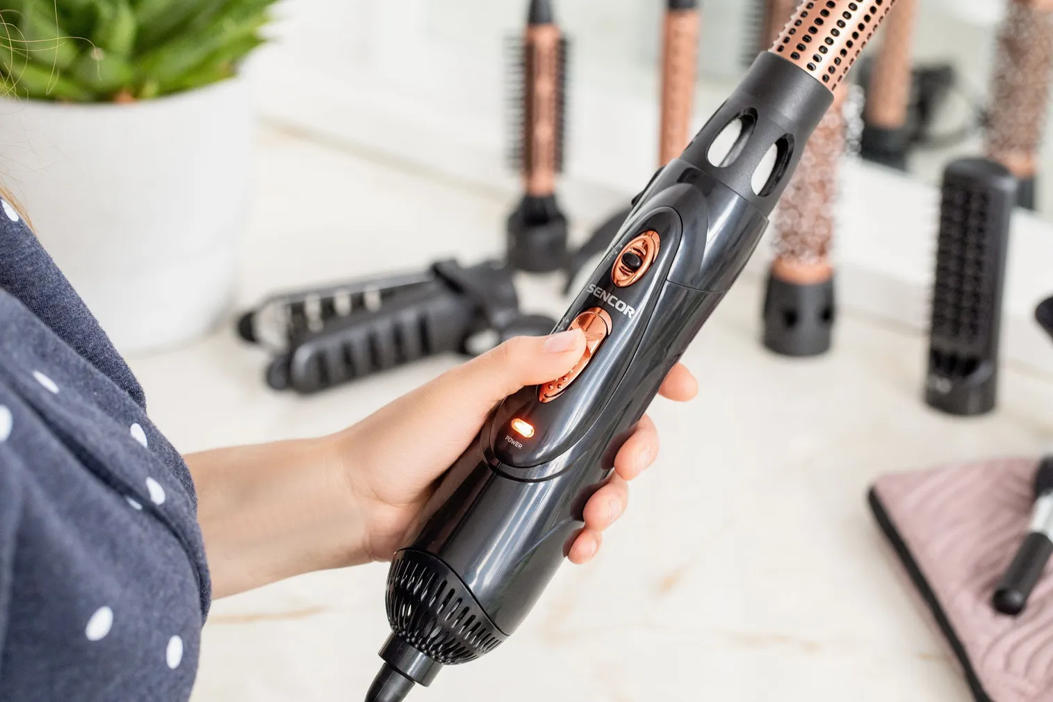 JUUKSEKOOLUTAJA SENCOR SHS 8550BK 1000W