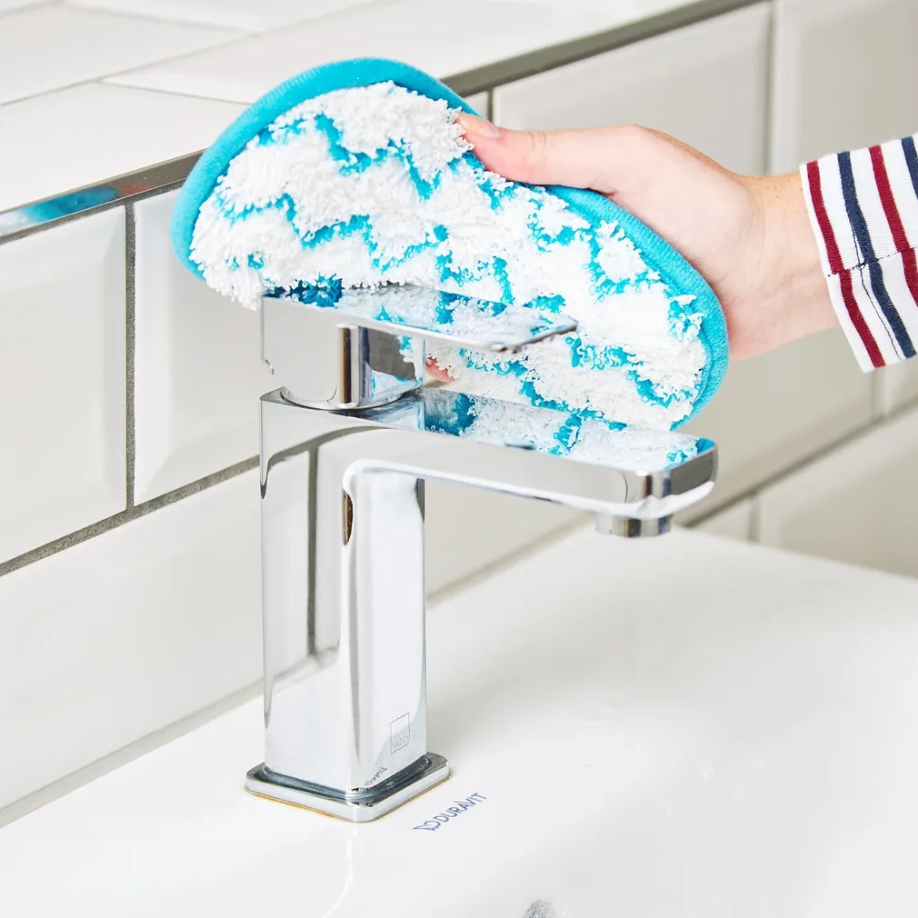 ANTIBAKTERIAALNE PUHASTUSLAPP MINKY VANNITOALE