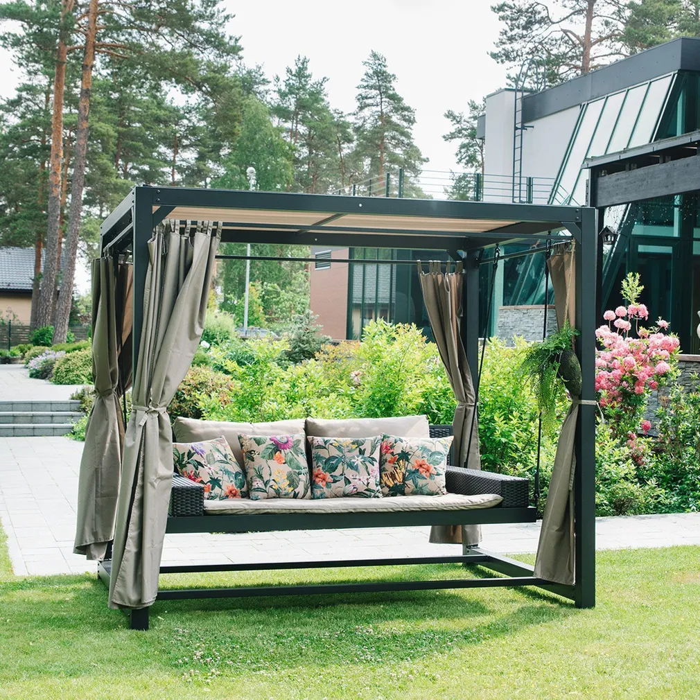 AIAKIIK BARCELONA PRUUN/BEEŽ