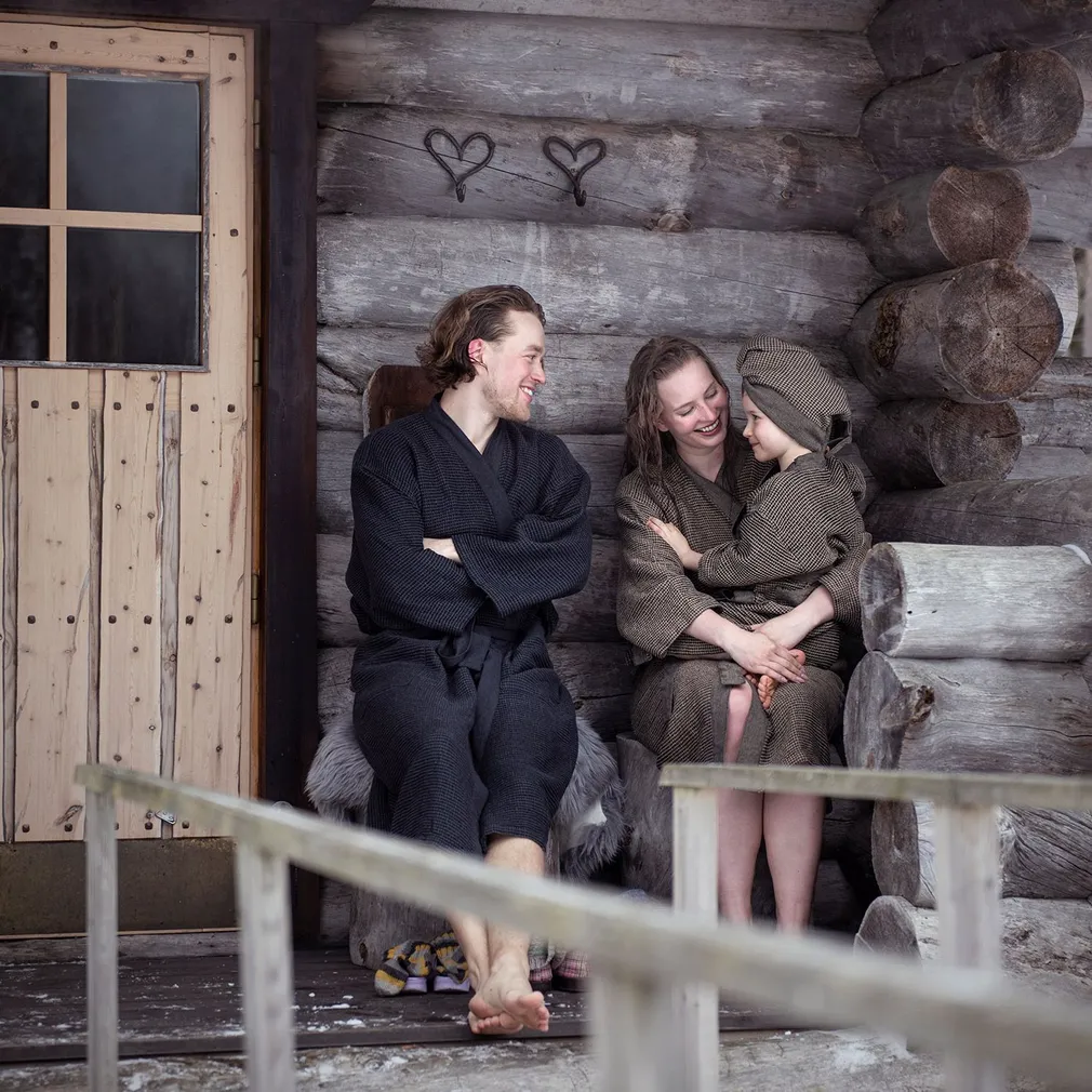 HOMMIKUMANTEL RENTO BROWN LASTE S/M