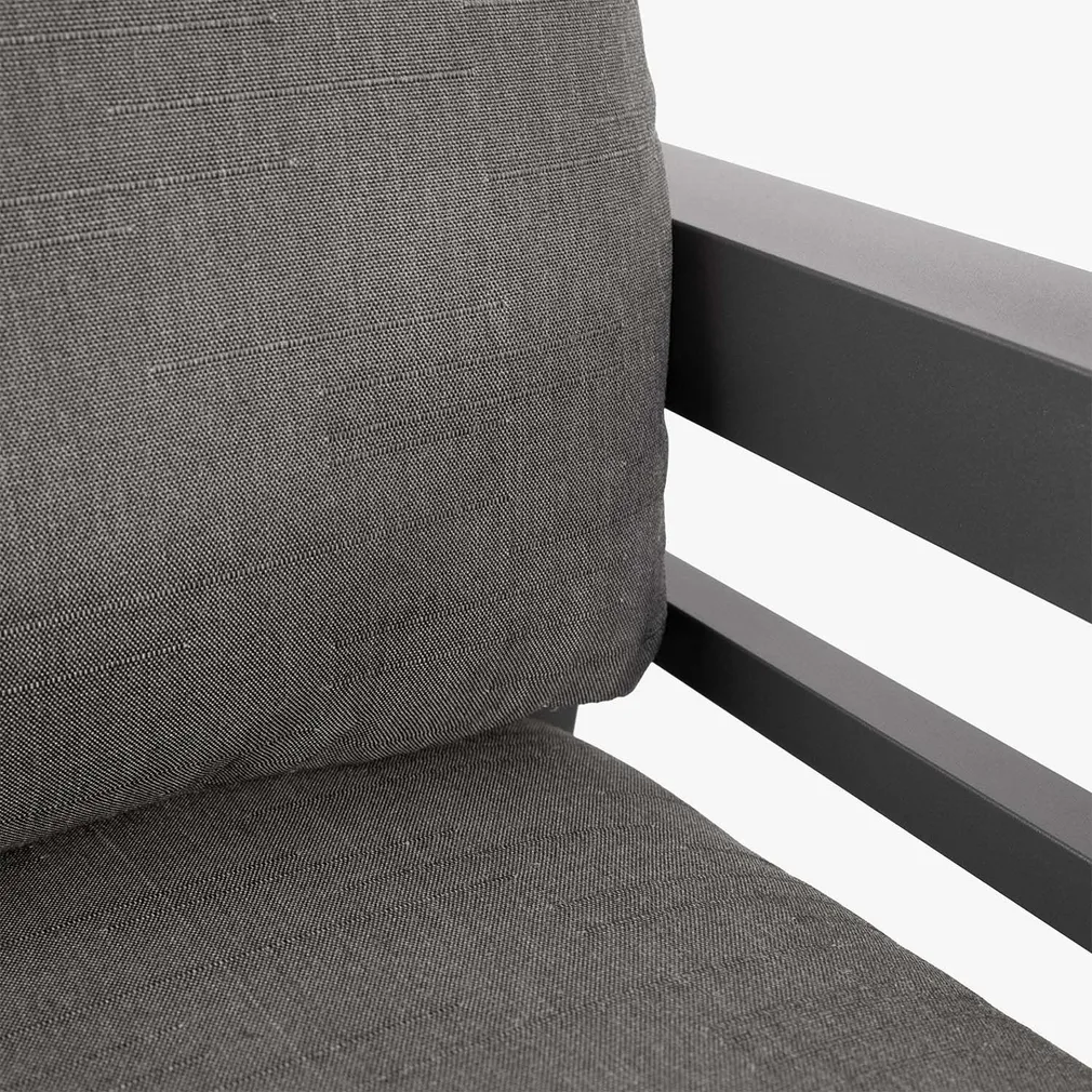 AIAMÖÖBLIKOMPLEKT TOMSON