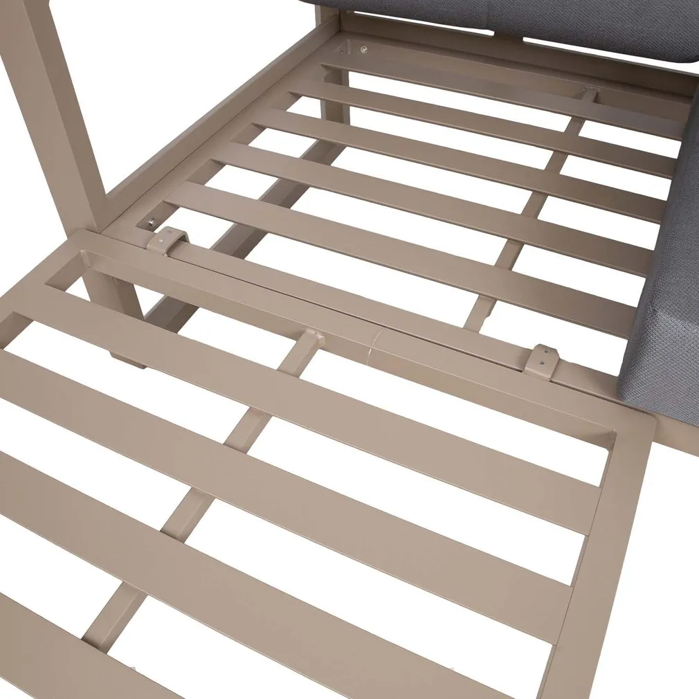 AIAMÖÖBLIKOMPLEKT POSTA NURGADIIVAN JA LAUD BEEŽ