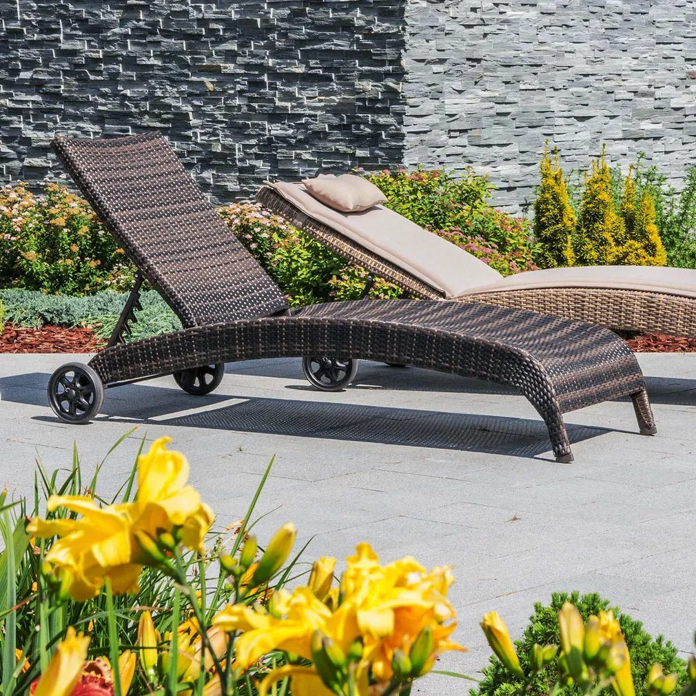 LAMAMISTOOL WICKER TUMEPRUUN