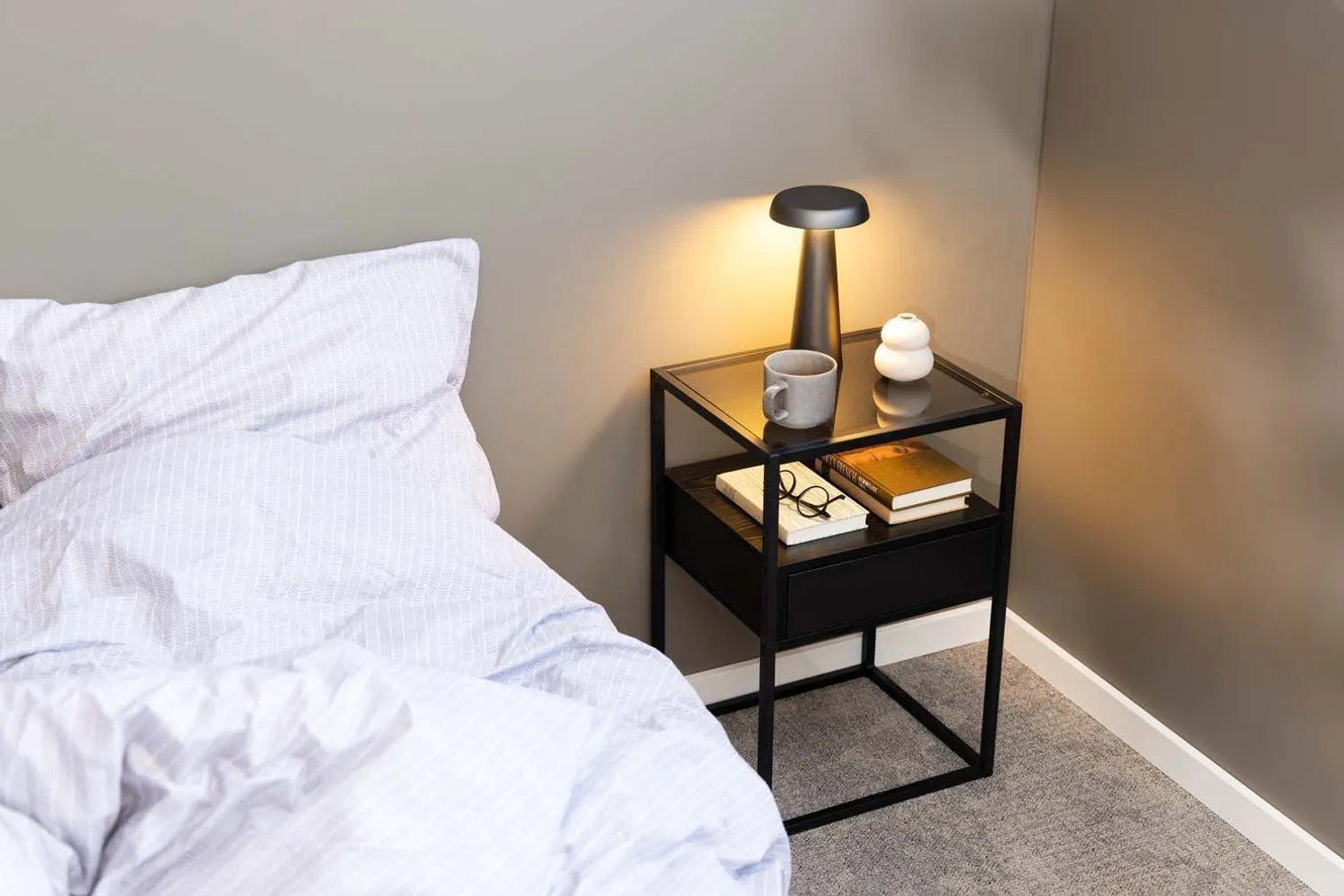 ÖÖKAPP RANDOLF 40X35XH60CM MUST