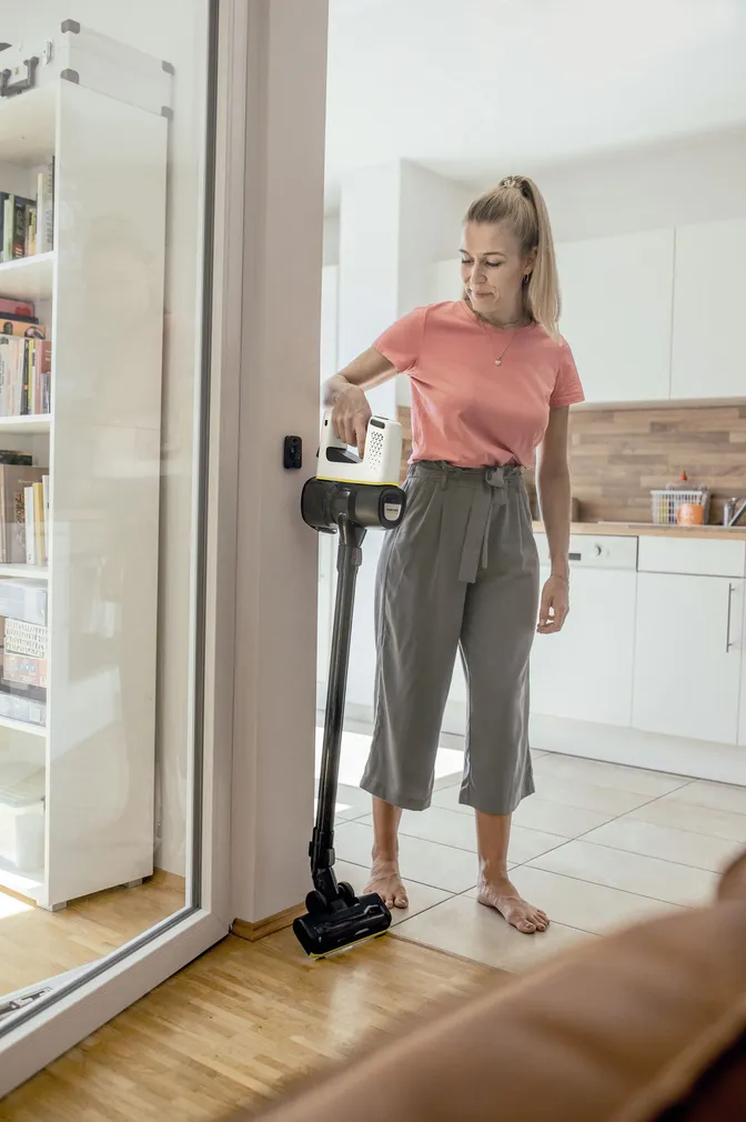 AKUTOLMUIMEJA KÄRCHER VC 4 CORDLESS MYHOME PET