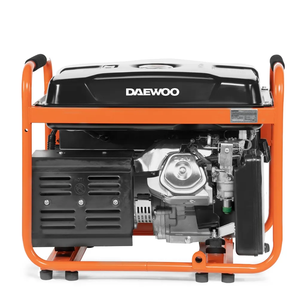 BENSIINIMOOTORIGA GENERAATOR DAEWOO GDA 7500E-3