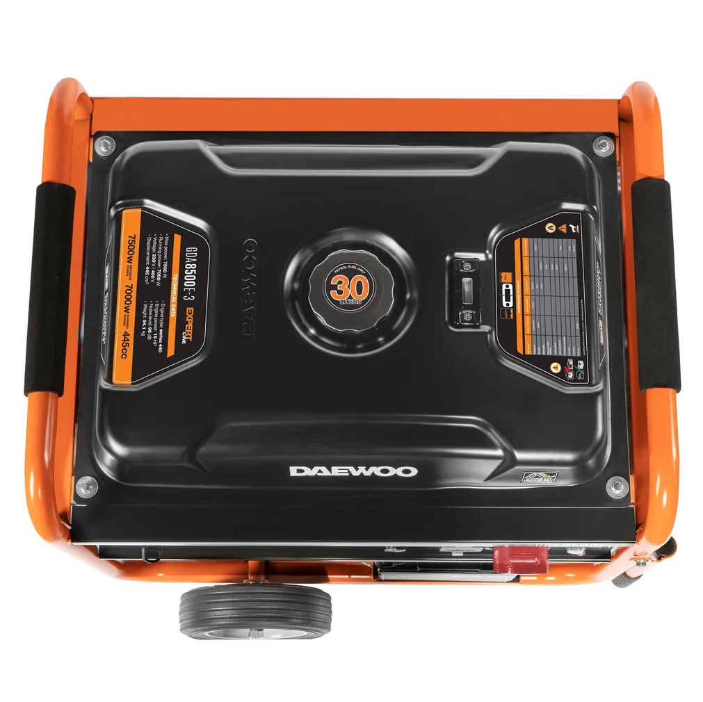 BENSIINIMOOTORIGA GENERAATOR DAEWOO GDA 8500E-3