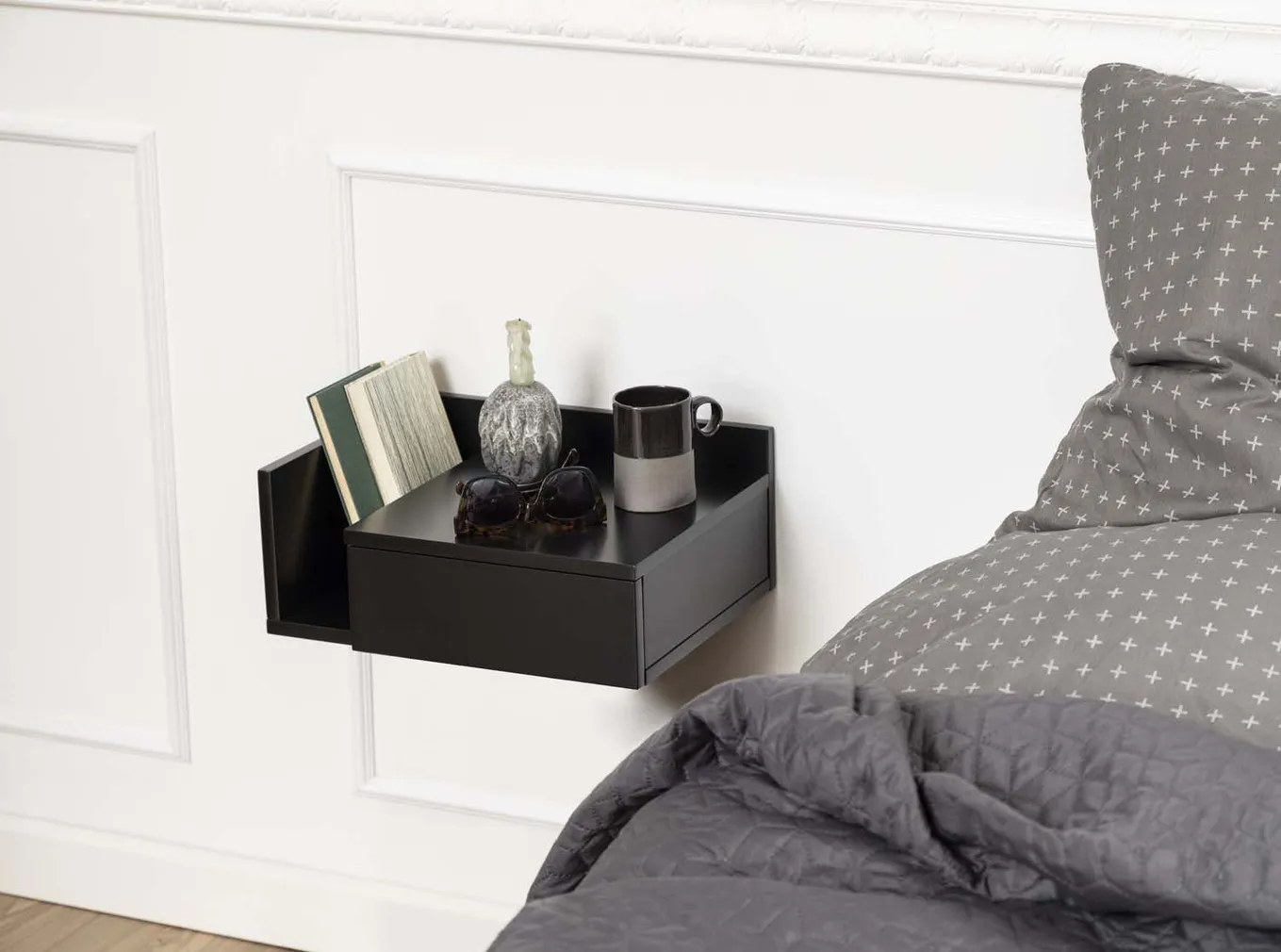 ÖÖKAPP ASHLAN 40X32XH16,5CM, MUST