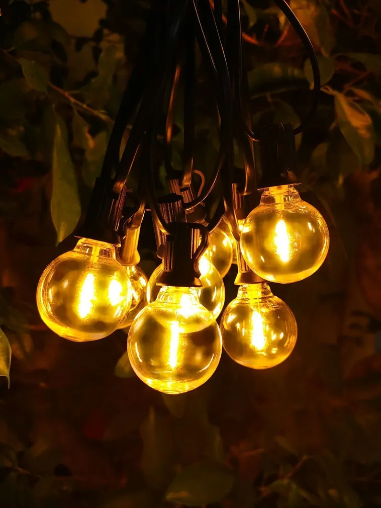 VALGUSKETT LATERNAGA 10LED PLAST 1,8M PÄIKESEPANEELIGA