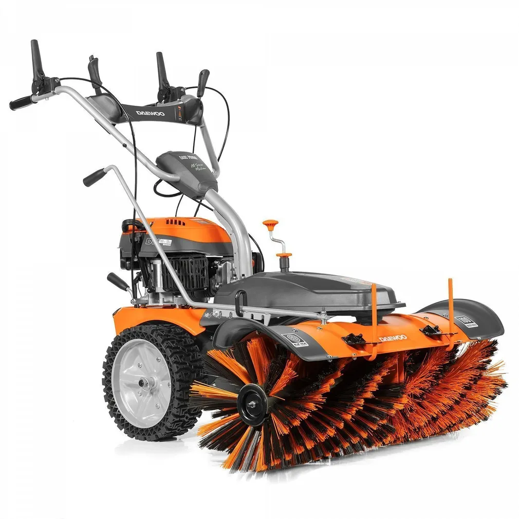 TÄNAVAPÜHKIMISMASIN DAEWOO DASC 70100