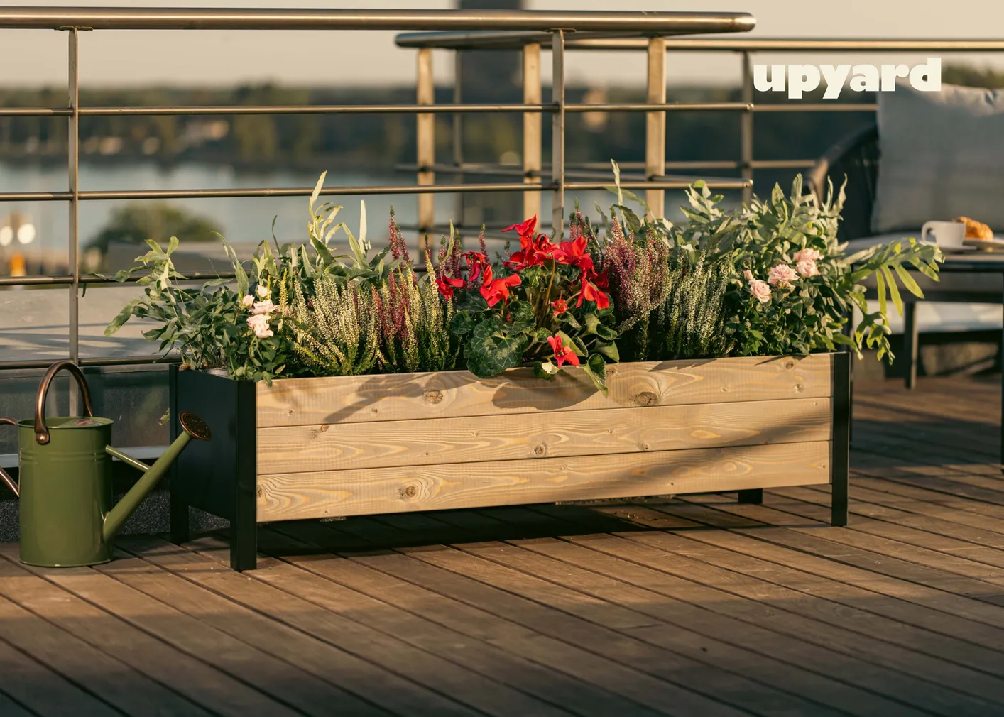 PEENRAKAST UPYARD MADAL 118X36CM HALL