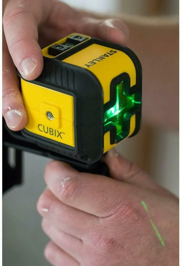 RISTLASER STANLEY CUBIX ROHELINE KOTI JA KINNITUSALUSEGA