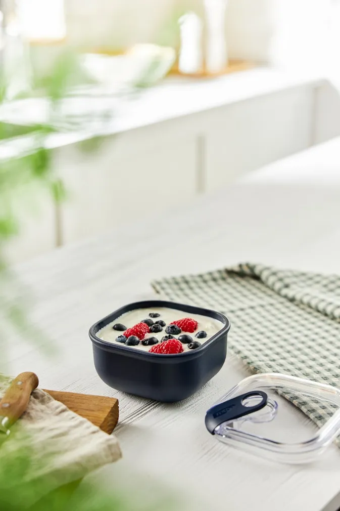 SÄILITUSKARP ROTHO ELA 0,425L TUMESININE