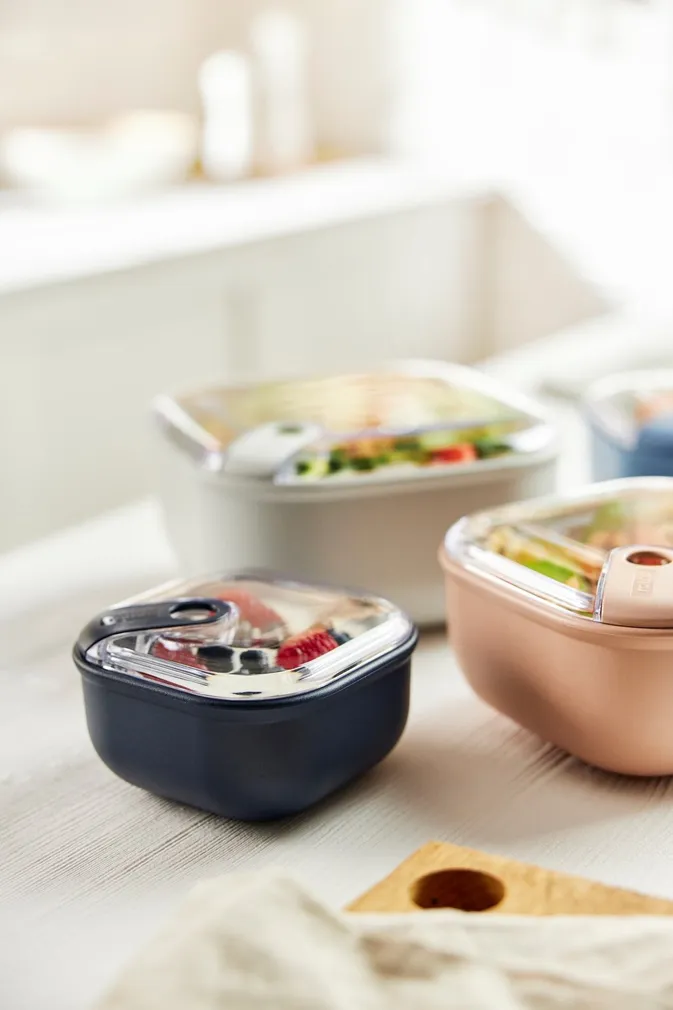 SÄILITUSKARP ROTHO ELA 0,425L TUMESININE