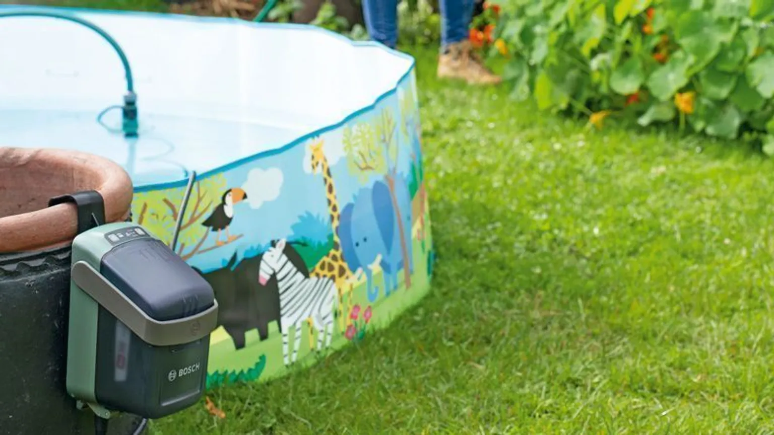 VEEPUMP BOSCH 18V (1X2.5AH) 2000L/H 18V-2000